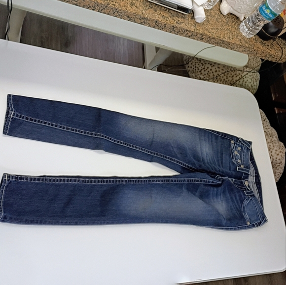 Women's True Religion Slim Straight Blue Jeans - Picture 2 of 6